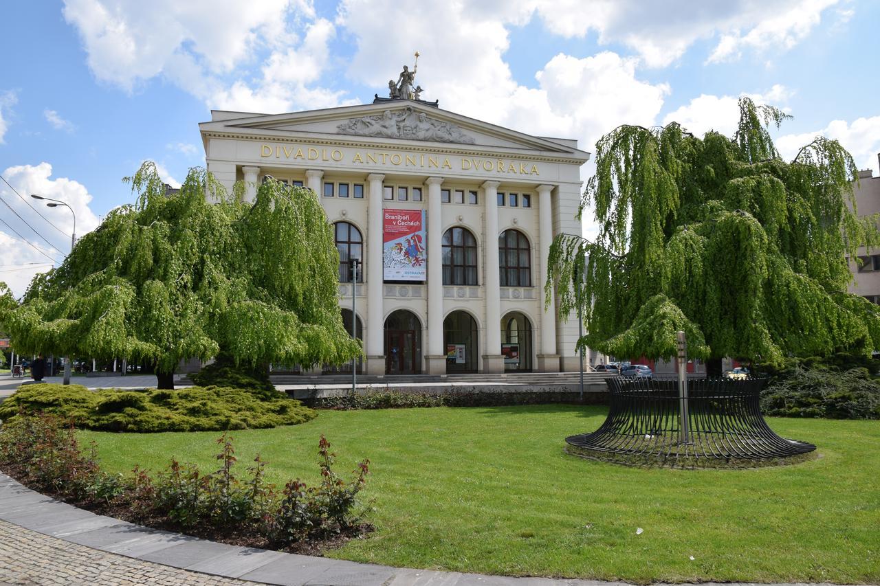 Kampus Palace Острава Экстерьер фото